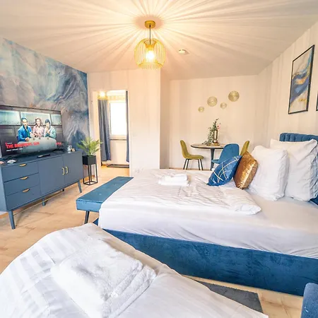 Heart - 2min To Station *